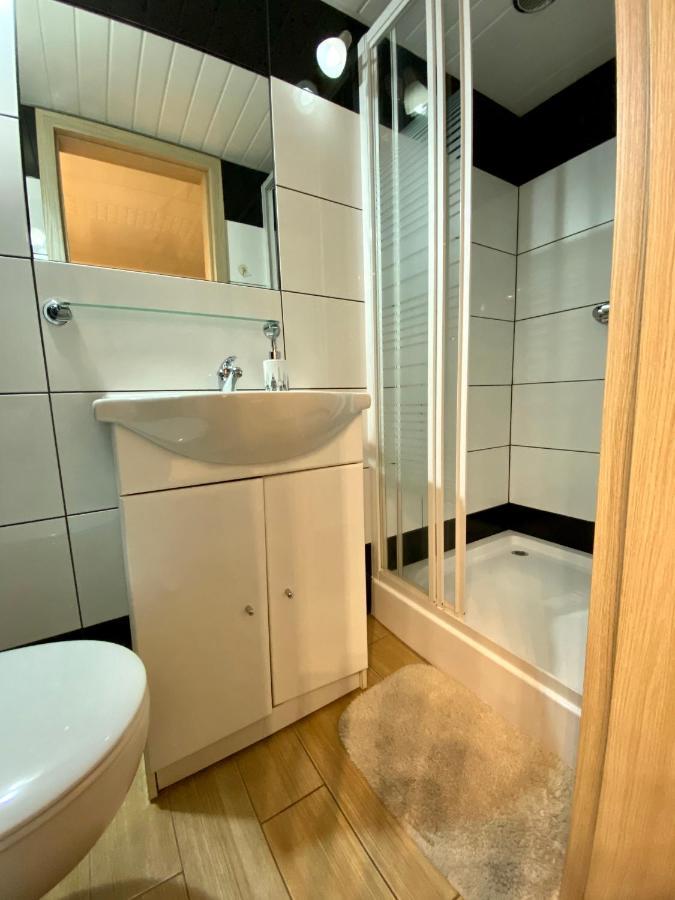 Pokoje Goscinne Gniezno Bagian luar foto