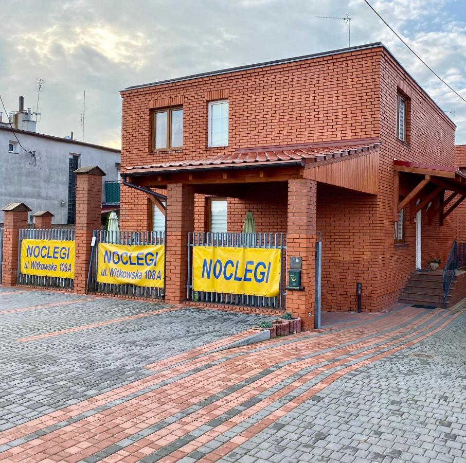 Pokoje Goscinne Gniezno Bagian luar foto